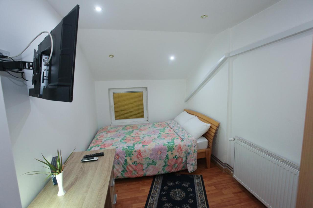 Apartman Carpe Diem 2 Zajecar Ngoại thất bức ảnh