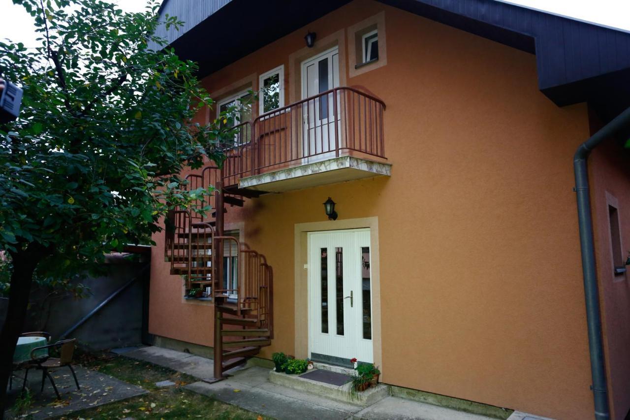 Apartman Carpe Diem 2 Zajecar Ngoại thất bức ảnh