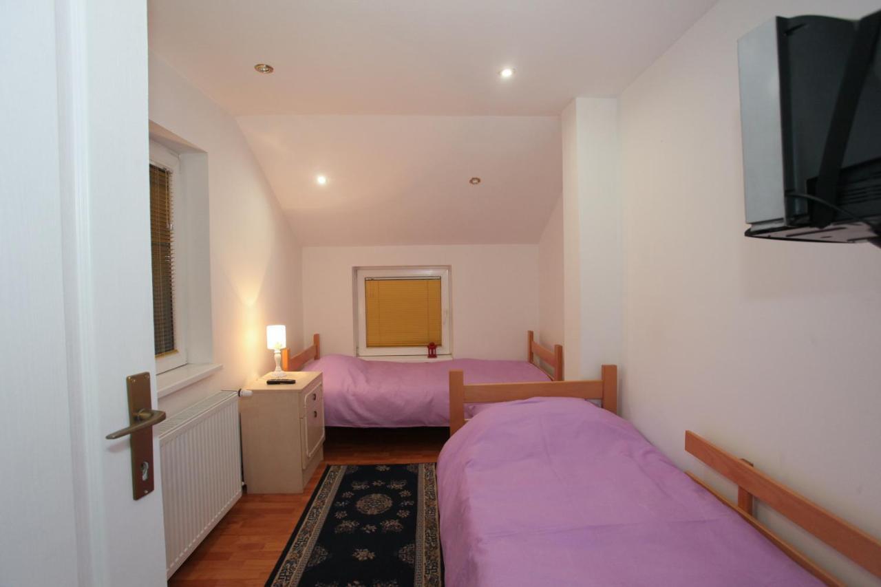 Apartman Carpe Diem 2 Zajecar Ngoại thất bức ảnh